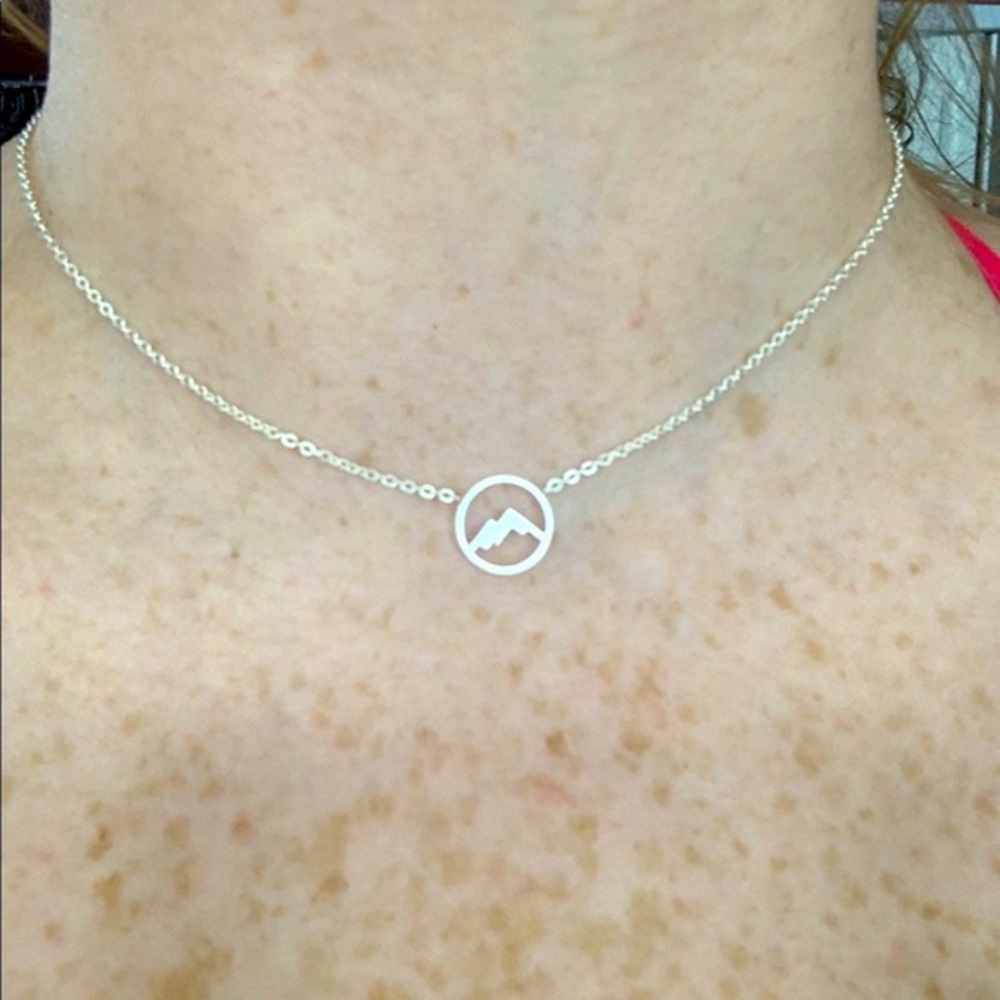 Dainty Mountain Peak Circle Necklace Silver - Picture 3 of 9